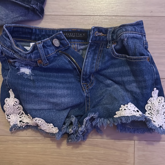 7 Pairs of Jeans - Picture 4 of 8